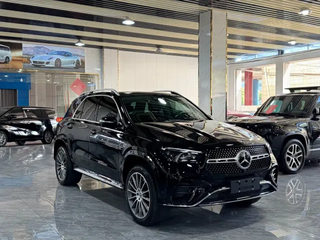 Mercedes-Benz GLE-Class — Фото автомобиля 3