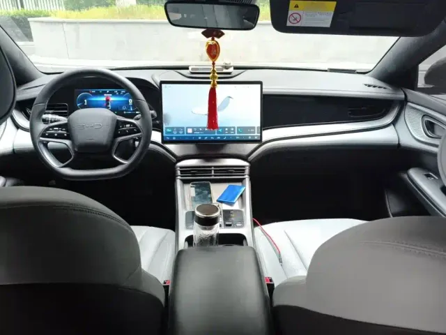 BYD Seal — Фото автомобиля 10