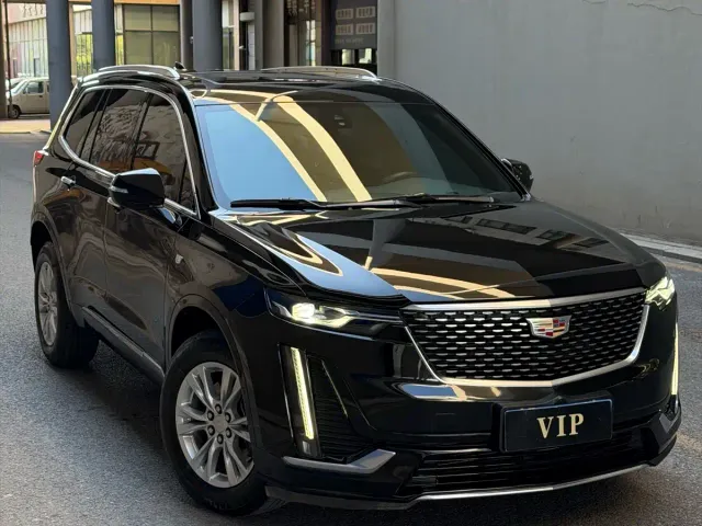 Cadillac XT6 — Фото автомобиля 3