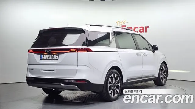 Kia Canival Carnival 4 поколение Дизель 9 мест Signature — Фото автомобиля 2