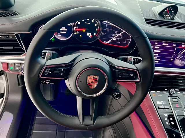 Porsche Panamera — Фото автомобиля 17