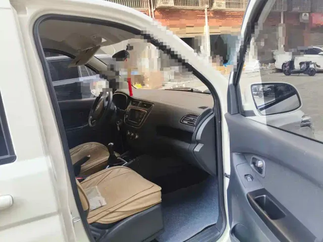 Changan Ono S — Фото автомобиля 10