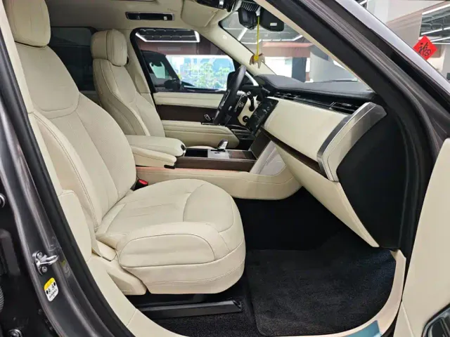 Land Rover Range Rover — Фото автомобиля 11