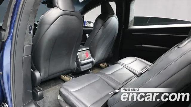Tesla Model X — Фото автомобиля 22