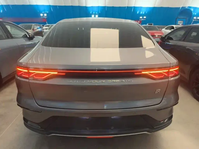 BYD Han — Фото автомобиля 5