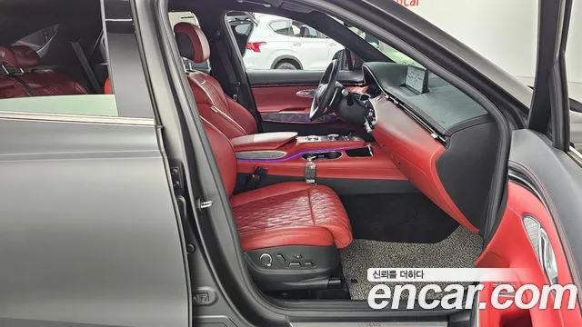 Genesis GV70 2.5T Бензин AWD — Фото автомобиля 11