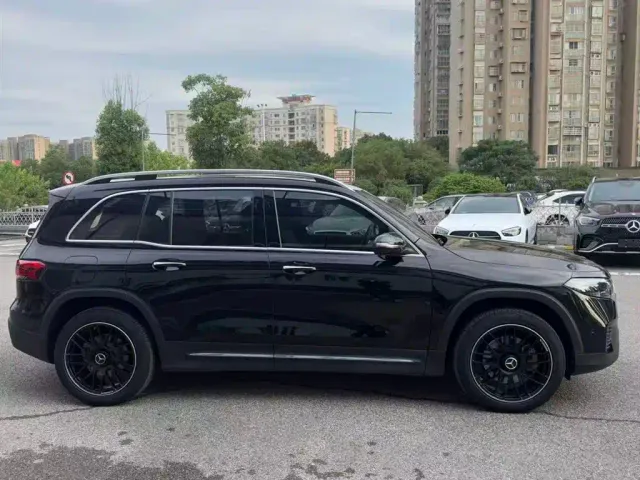 Mercedes-Benz EQB — Фото автомобиля 7