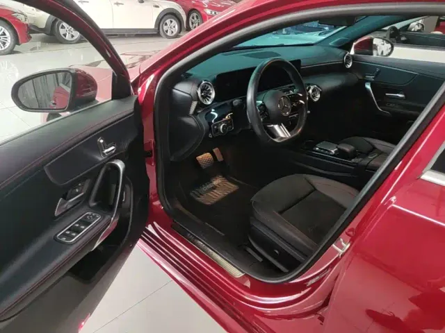 Mercedes-Benz A-Class — Фото автомобиля 15