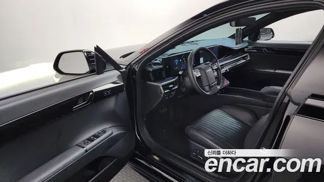 Hyundai Grandeur Grandeur (GN7) 2.5 Бензин 2WD — Фото автомобиля 9