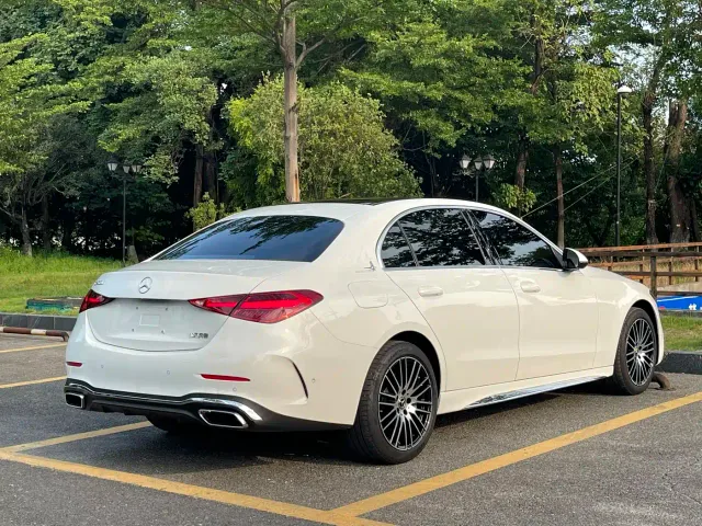 Mercedes-Benz C-Class — Фото автомобиля 6
