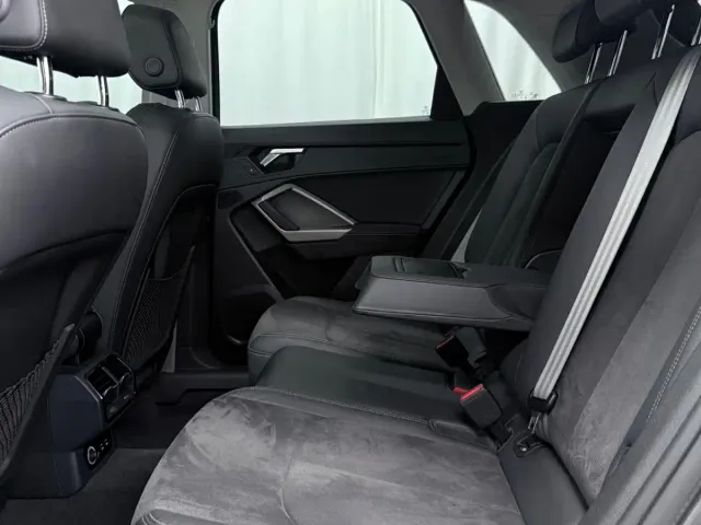 Audi Q3 — Фото автомобиля 10