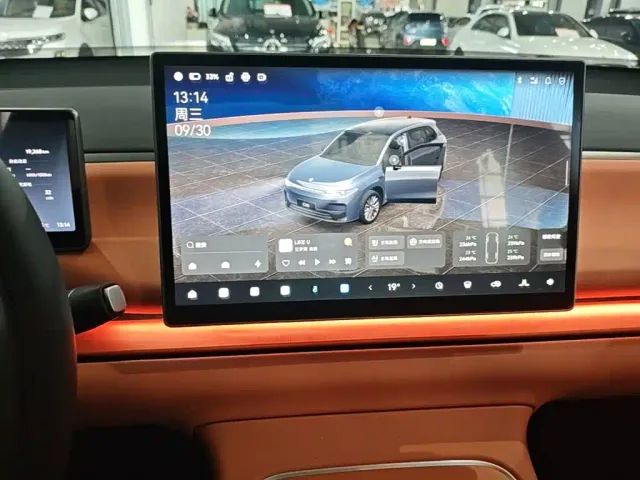 Leapmotor C10 — Фото автомобиля 12