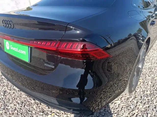 Audi A7L — Фото автомобиля 7