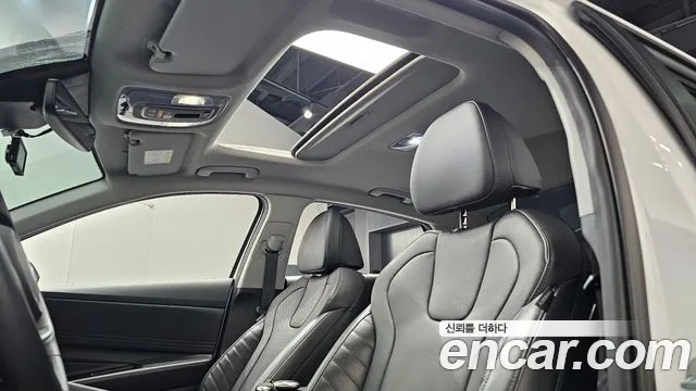 Hyundai Avante — Фото автомобиля 24