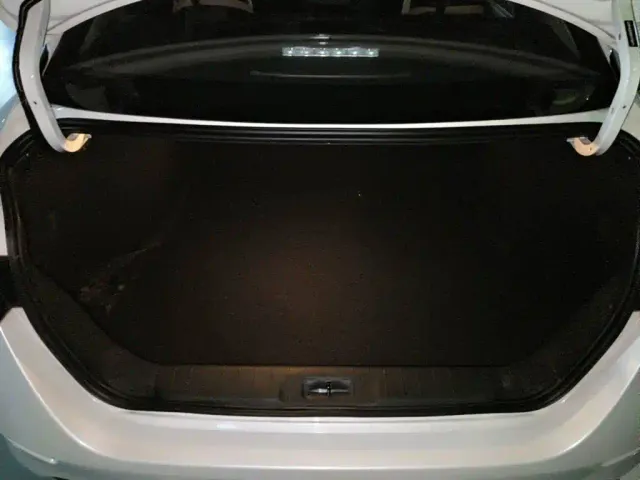 Nissan Sylphy — Фото автомобиля 5