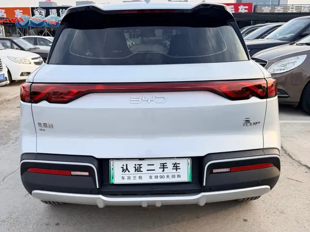 BYD Yuan UP — Фото автомобиля 5