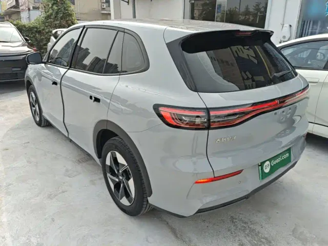 Geely Galaxy E5 — Фото автомобиля 4