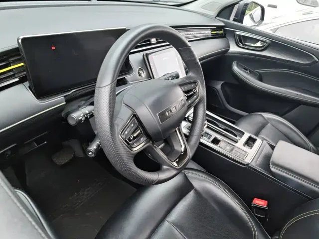 Roewe RX5 — Фото автомобиля 6
