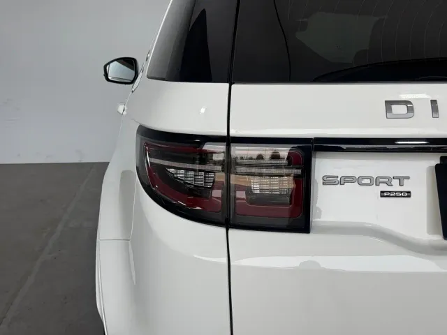 Land Rover Discovery Sport — Фото автомобиля 13