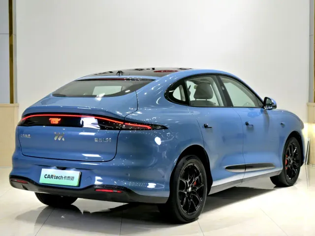IM Motors LS6 — Фото автомобиля 26