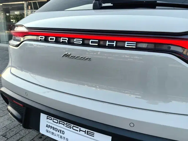 Porsche Macan — Фото автомобиля 19