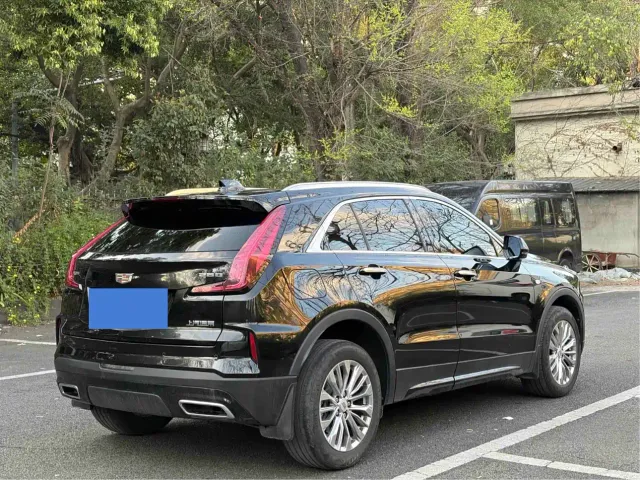 Cadillac XT4 — Фото автомобиля 5