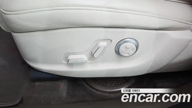 Genesis GV80 — Фото автомобиля 30