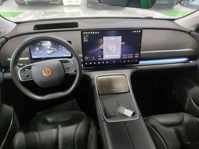 Leapmotor C11 — Фото автомобиля 9