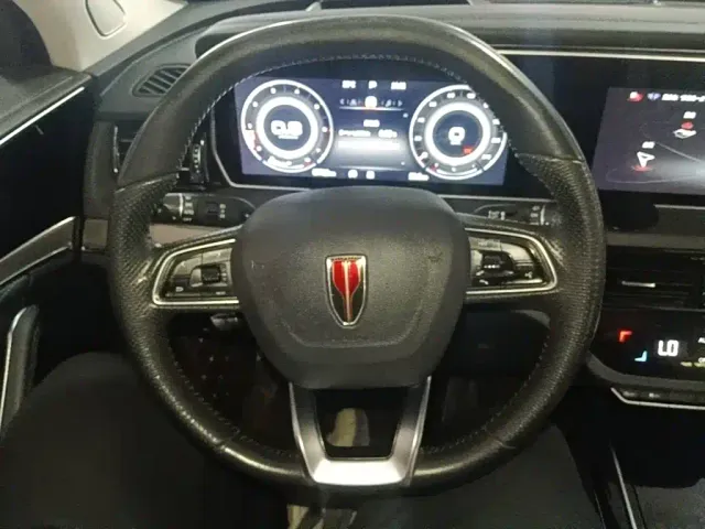 Hongqi Hongqi HS5 2022 Facelift 2.0T Smart Flag Enjoyment AWD Edition — Фото автомобиля 10