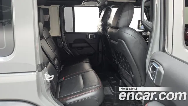 Jeep Wrangler JL — Фото автомобиля 17