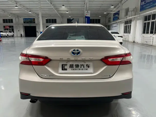 Toyota Camry — Фото автомобиля 6