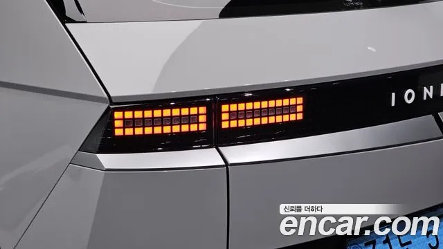 Hyundai Ioniq 5 — Фото автомобиля 8