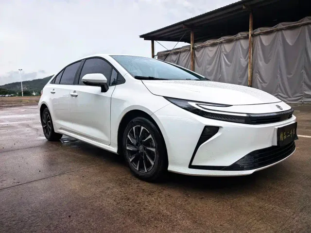 Toyota Corolla — Фото автомобиля 3