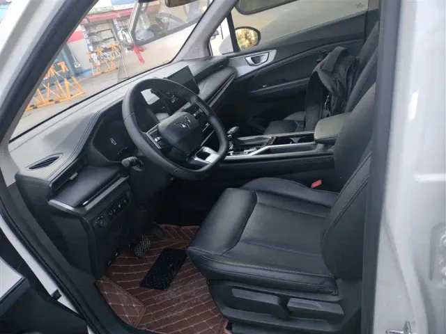Wuling Jiachen — Фото автомобиля 7