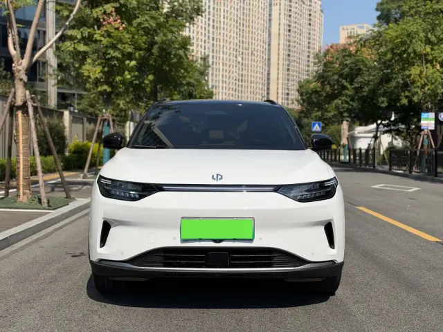 Leapmotor C11 — Фото автомобиля 2
