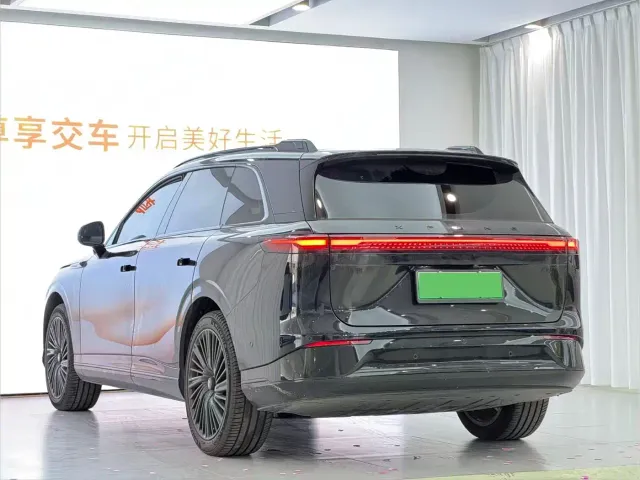 Xpeng G9 — Фото автомобиля 9