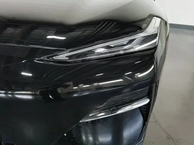 Geely Galaxy E8 — Фото автомобиля 7