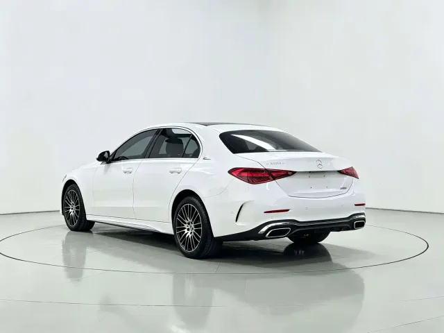 Mercedes-Benz C-Class — Фото автомобиля 8