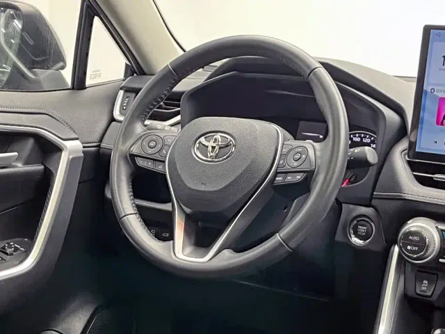 Toyota Wildlander — Фото автомобиля 22