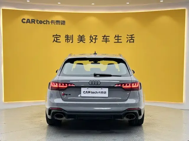 Audi RS 4 — Фото автомобиля 5