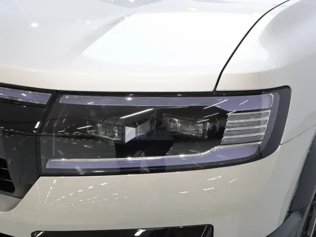 BYD FangChengBao Leopard 8 — Фото автомобиля 18