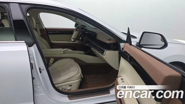 Hyundai Grandeur GN7 — Фото автомобиля 25