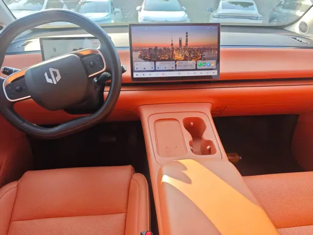 Leapmotor C10 — Фото автомобиля 13