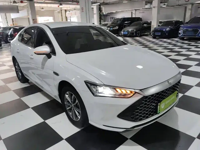 BYD Qin PLUS — Фото автомобиля 3