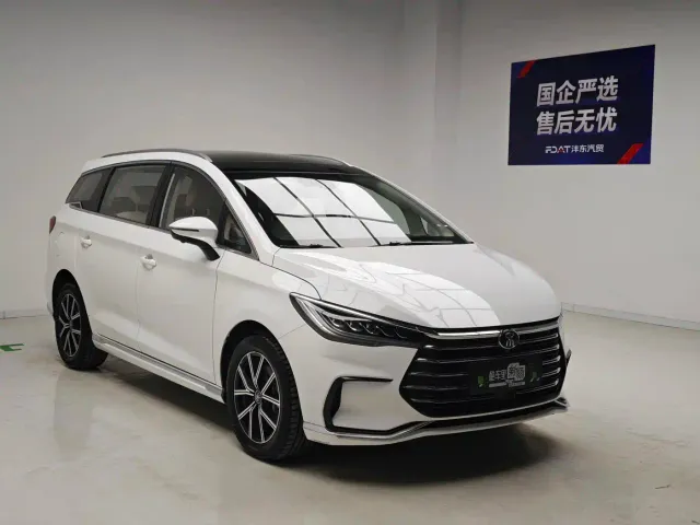 BYD Song MAX — Фото автомобиля 3