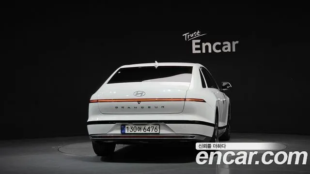 Hyundai Grandeur GN7 — Фото автомобиля 4