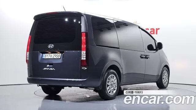 Hyundai Staria — Фото автомобиля 2