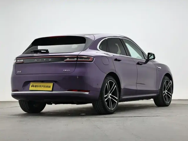 Aito M5 — Фото автомобиля 4