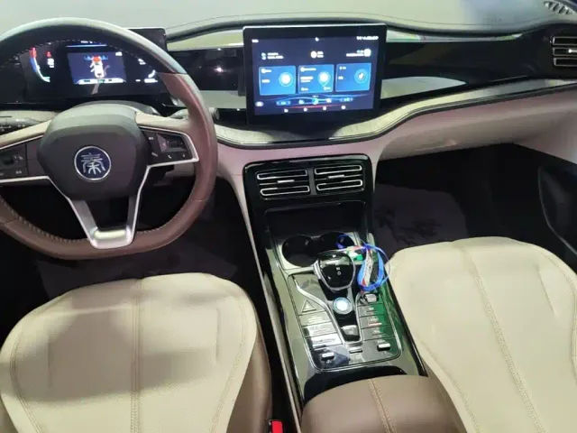 BYD Qin PLUS — Фото автомобиля 9