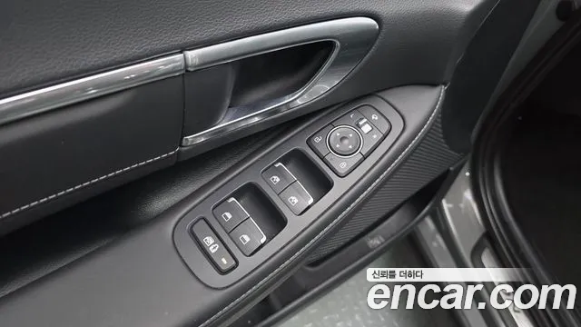 Hyundai Sonata — Фото автомобиля 27